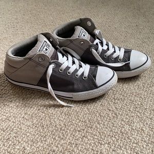 Converse slip on high tops 5.5
